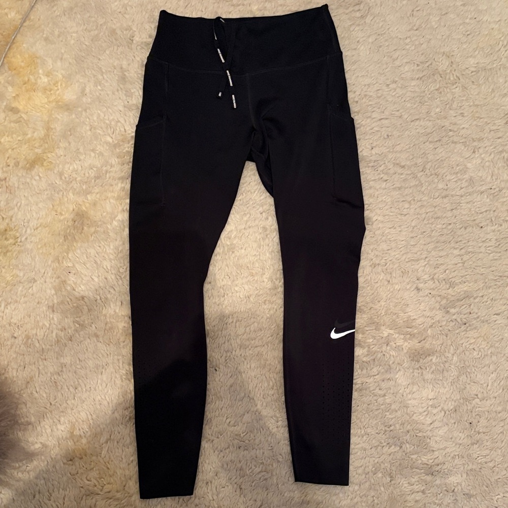 Nike dry-fit performance running Black Leggings with pockets and vents